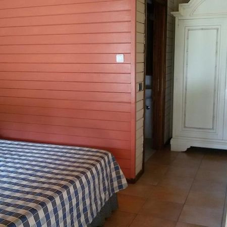 Motel 7 Laghi Castelletto Di Branduzzo Bagian luar foto