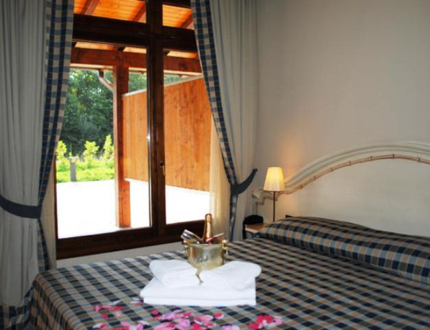 Motel 7 Laghi Castelletto Di Branduzzo Bagian luar foto